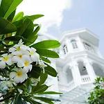 Biệt Thự Sông Sài Gòn